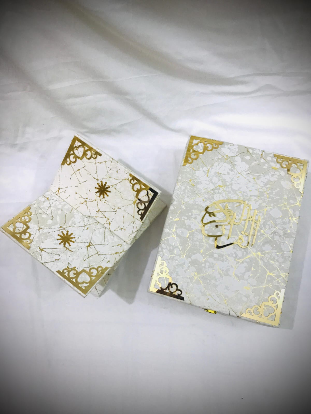 WHITE TURKISH TEXTURE QURAN BOX